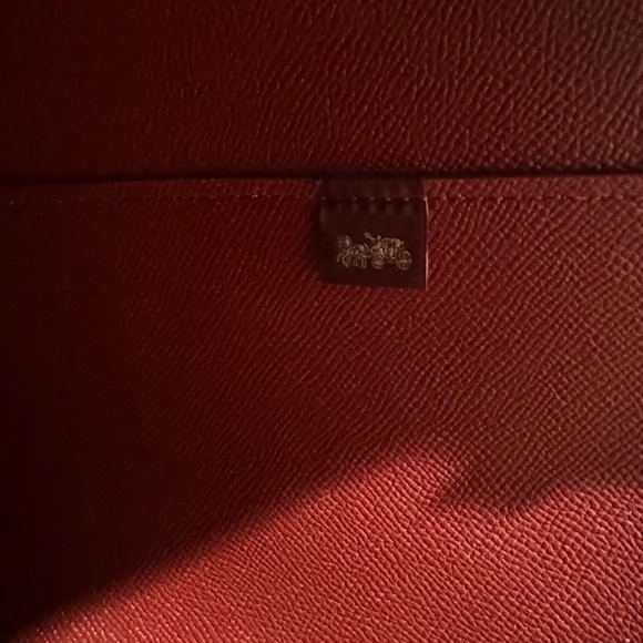 NWT - COACH Polished Pebble Leather Day Tote Petunia One Size - Picture 9 of 11